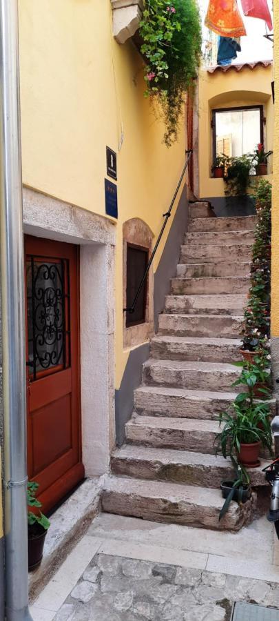 Apartment Lucija Cres Eksteriør billede